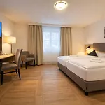 Hotel A8 Im Darchinger Hof - Zwischen Holzkirchen Und - Zwischen Muenchen Salzburg Und Innsbruck - Kurz Vor Dem Irschenberg Weyarn