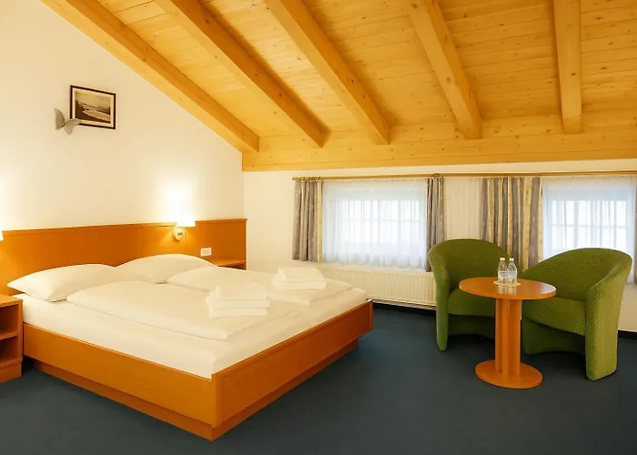 A8 Im Darchinger Hof - Zwischen Holzkirchen Und - Zwischen Muenchen Salzburg Und Innsbruck - Kurz Vor Dem Irschenberg Hotel 3*