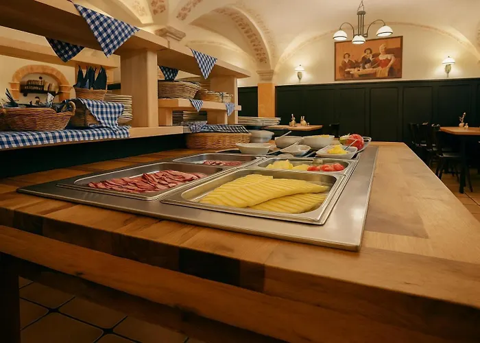 Hotel A8 Im Darchinger Hof - Zwischen Holzkirchen Und - Zwischen Muenchen Salzburg Und Innsbruck - Kurz Vor Dem Irschenberg