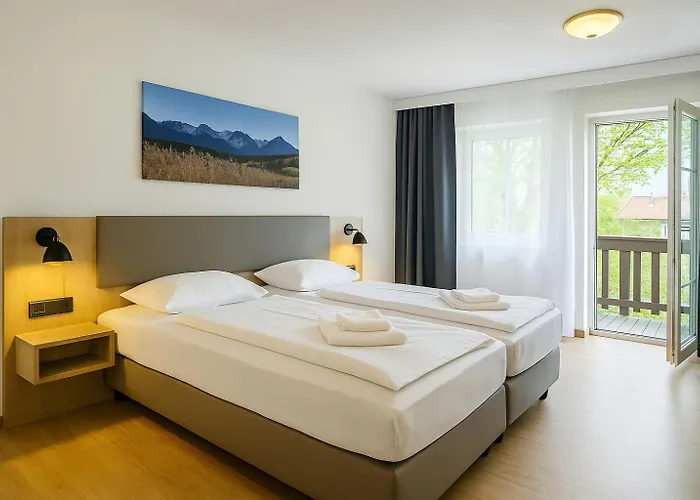 Hotel A8 Im Darchinger Hof - Zwischen Holzkirchen Und - Zwischen Muenchen Salzburg Und Innsbruck - Kurz Vor Dem Irschenberg 3*