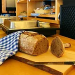 Hotel A8 Im Darchinger Hof - Zwischen Holzkirchen Und - Zwischen Muenchen Salzburg Und Innsbruck - Kurz Vor Dem Irschenberg Weyarn