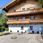 A8 Im Darchinger Hof - Zwischen Holzkirchen Und - Zwischen Muenchen Salzburg Und Innsbruck - Kurz Vor Dem Irschenberg Hotel Weyarn