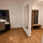 Hotel A8 Im Darchinger Hof - Zwischen Holzkirchen Und - Zwischen Muenchen Salzburg Und Innsbruck - Kurz Vor Dem Irschenberg 3*
