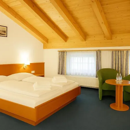 A8 Im Darchinger Hof - Zwischen Holzkirchen Und - Zwischen Muenchen Salzburg Und Innsbruck - Kurz Vor Dem Irschenberg Hotel 3*