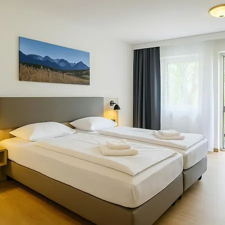 Hotel A8 Im Darchinger Hof - Zwischen Holzkirchen Und - Zwischen Muenchen Salzburg Und Innsbruck - Kurz Vor Dem Irschenberg 3*