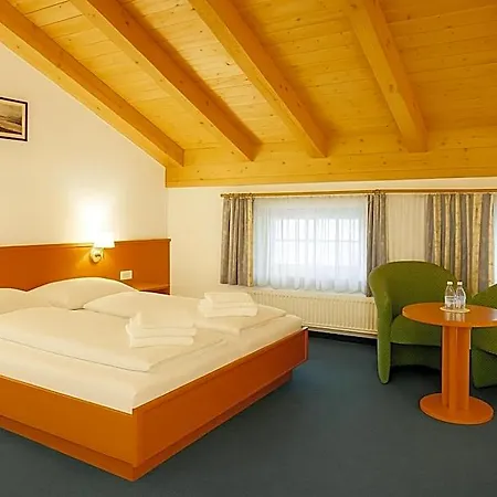 A8 Im Darchinger Hof - Zwischen Holzkirchen Und - Zwischen Muenchen Salzburg Und Innsbruck - Kurz Vor Dem Irschenberg Hotel