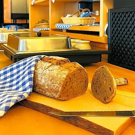 A8 Im Darchinger Hof - Zwischen Holzkirchen Und - Zwischen Muenchen Salzburg Und Innsbruck - Kurz Vor Dem Irschenberg Hotel