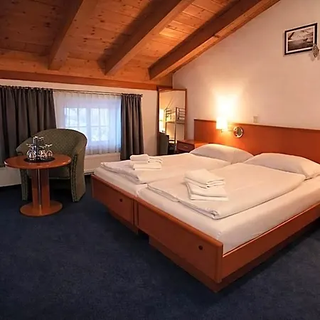 Hotel A8 Im Darchinger Hof - Zwischen Holzkirchen Und - Zwischen Muenchen Salzburg Und Innsbruck - Kurz Vor Dem Irschenberg